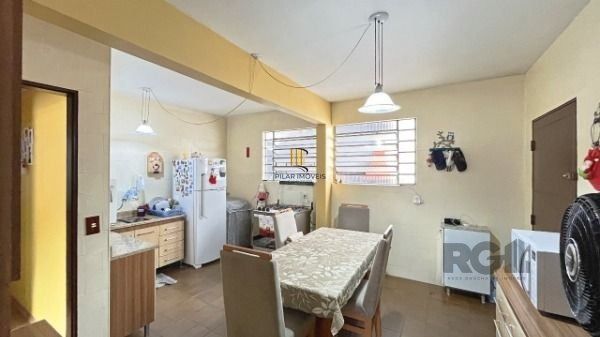 Casa para Venda - 177.5m², 3 dormitórios, 3 vagas - Cavalhada