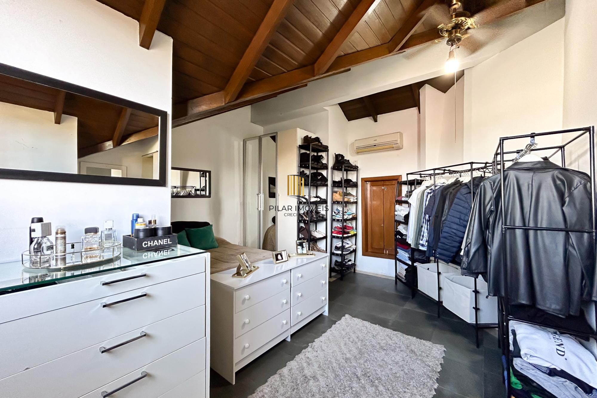 Casa 3 dormitórios no bairro Espírito Santo