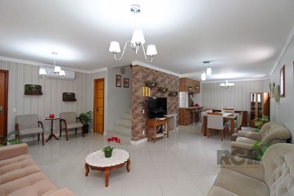 Casa Condominio para Venda - 197m², 3 dormitórios, sendo 1 suites, 2 vagas - Tri