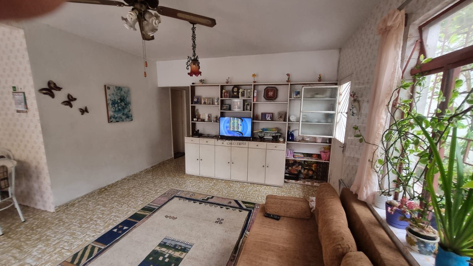 Linda residência com 3 dormitórios no Bairro Cavalhada.