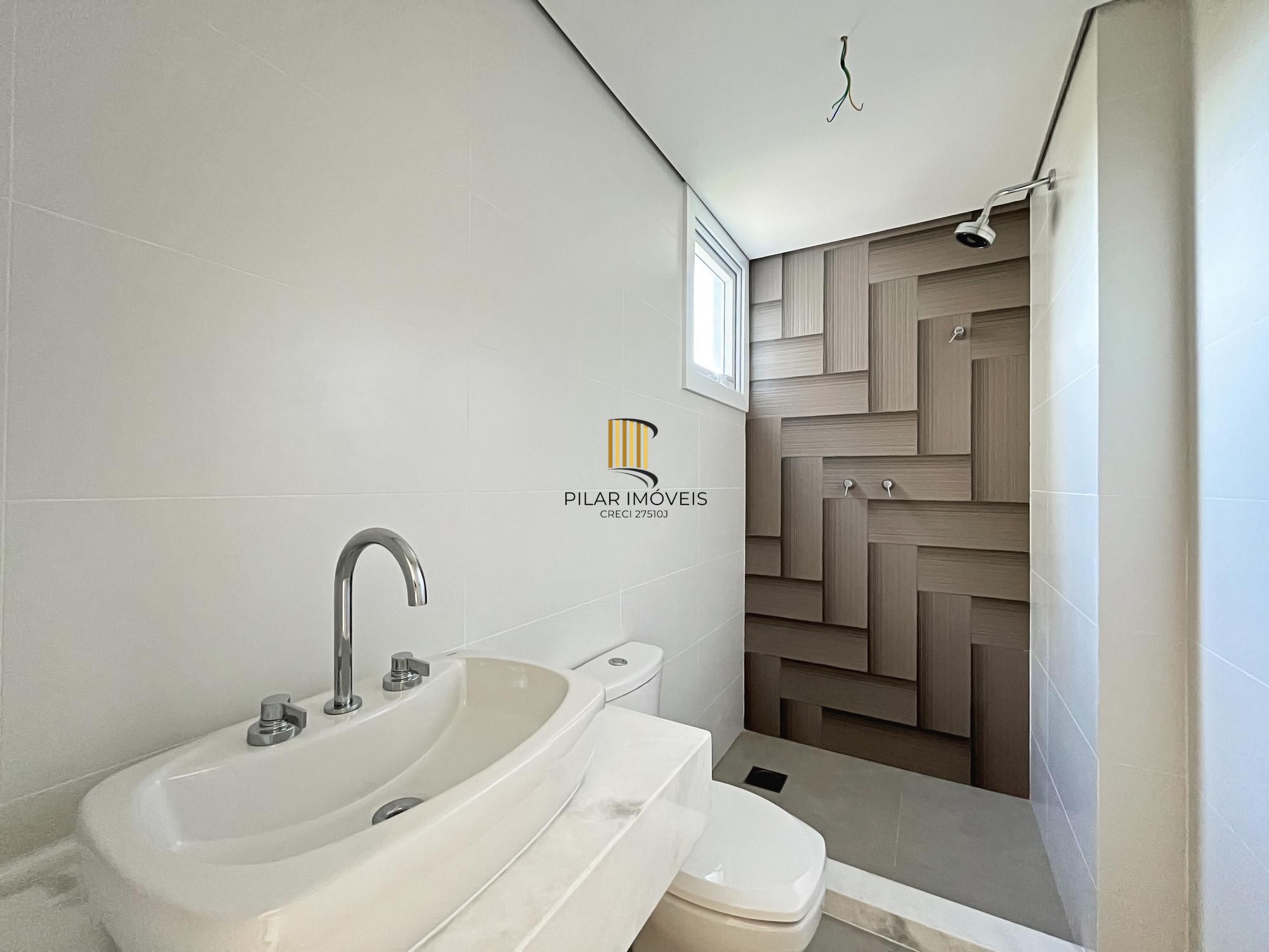 Apartamento com 3 Suítes no Cristal