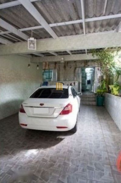 Casa para Venda - 300m², 3 dormitórios, sendo 3 suites, 2 vagas - Vila Nova