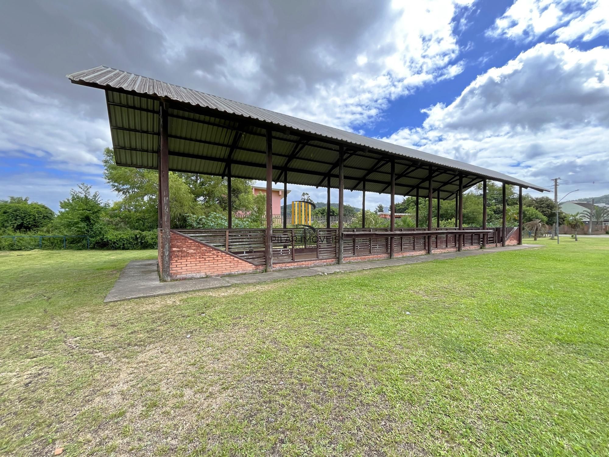Casa Residencial com 3 dormitórios à Venda na Hípica.