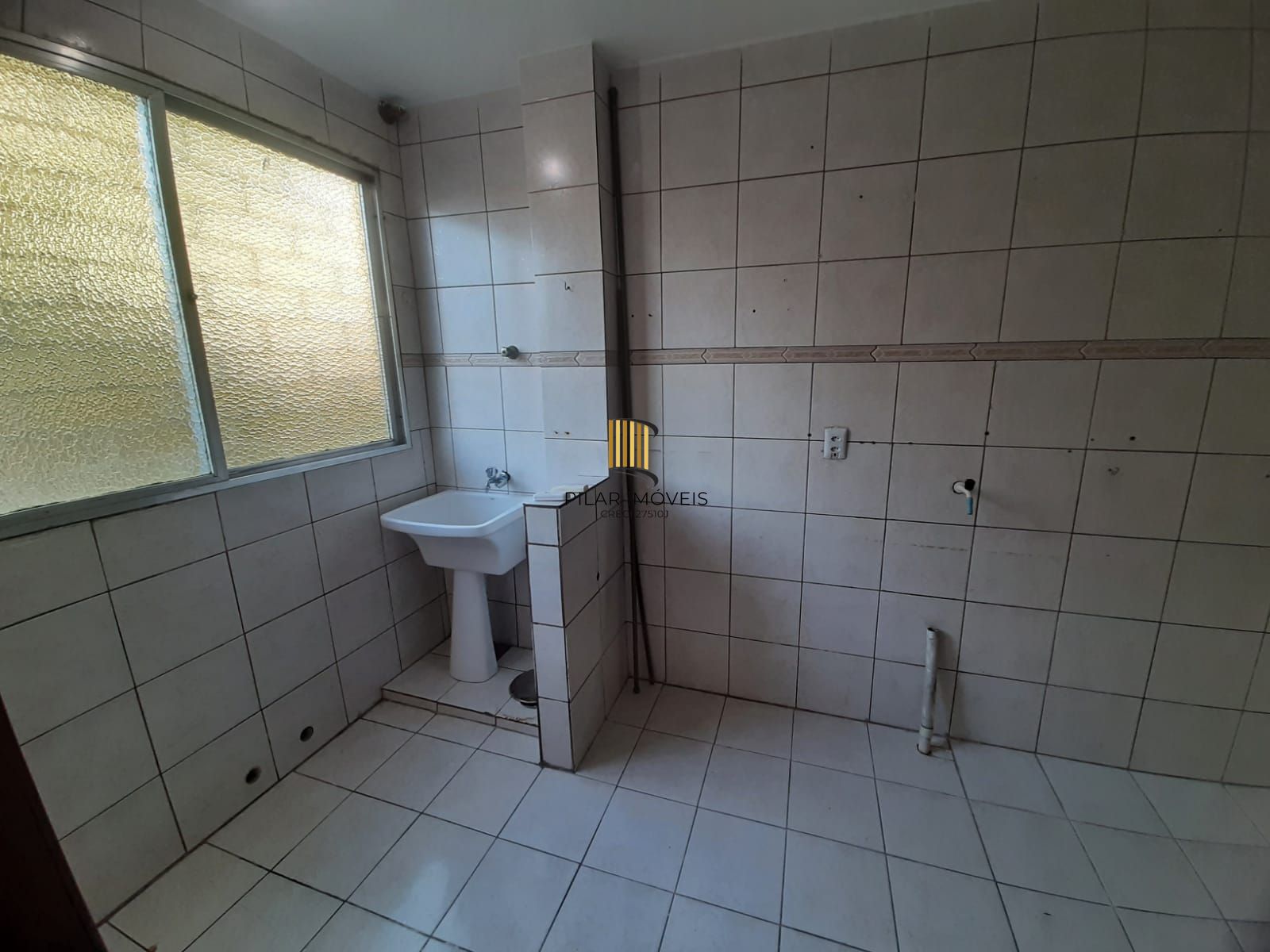 Apartamento 3 dormitórios, térreo, atrás do Zaffari cavalhada.