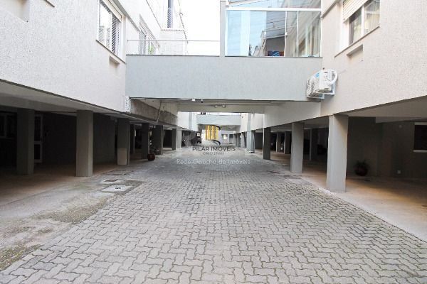 Apartamento para Venda - 110m², 4 dormitórios, sendo 1 suites, 4 vagas - Ipanema