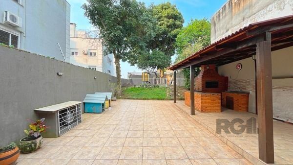 Casa para Venda - 240m², 4 dormitórios, 3 vagas - Nonoai
