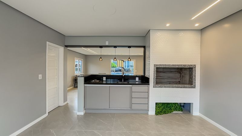 Cobertura 3 dormitórios à venda Três Figueiras Porto Alegre/RS