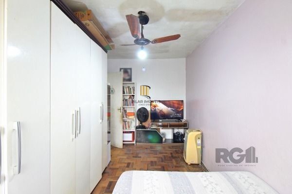 Casa em Porto Alegre, no bairro Cavalhada, com 4 dormitório(s), e 4 banheiros, à