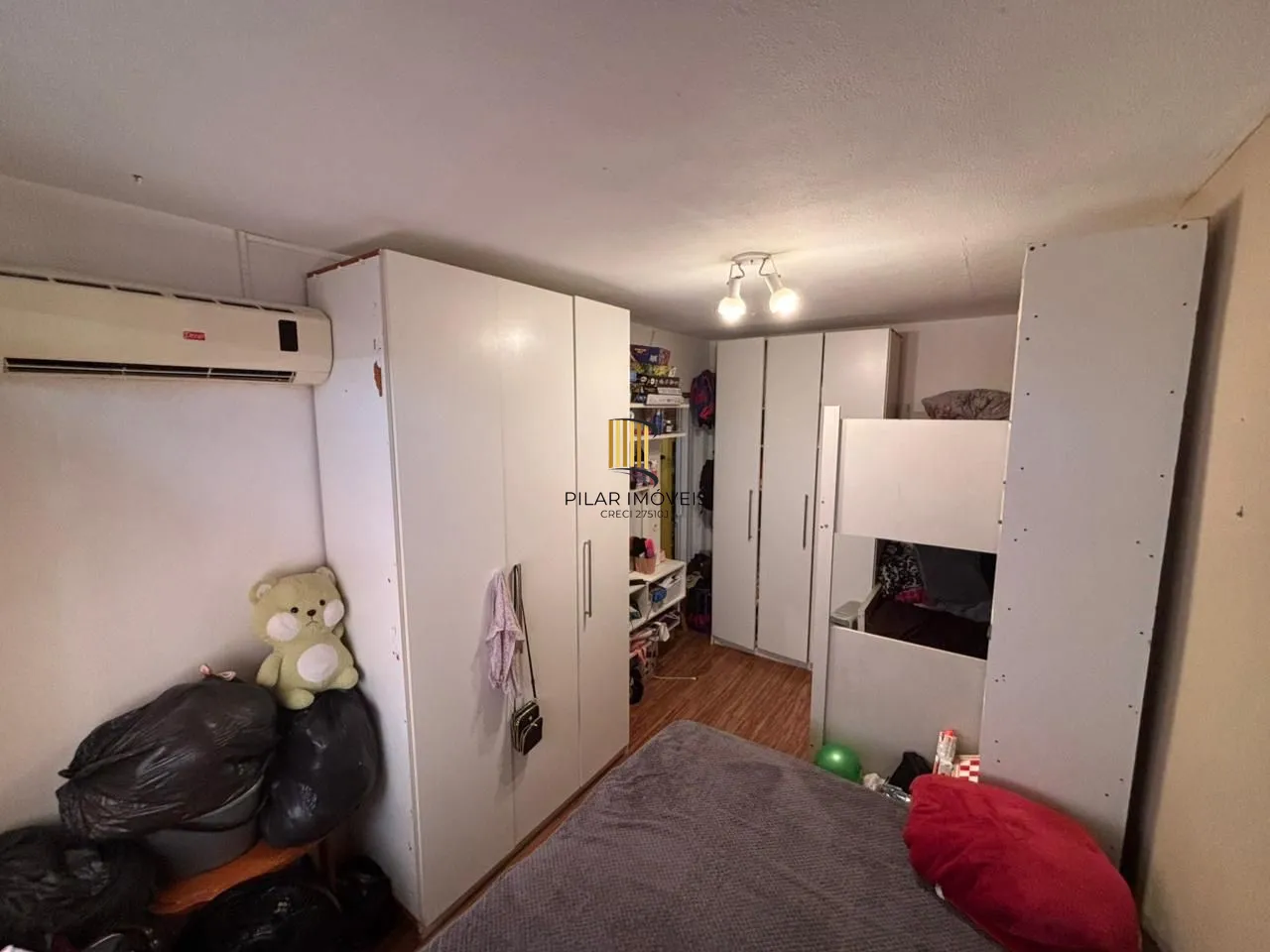Apartamento com 2 dormitórios no Bairro Santa Tereza.