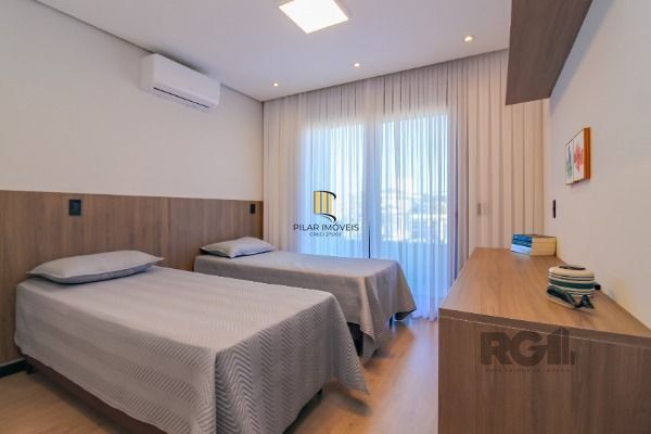 Casa em Condominio no Terra Ville, com 4 dormitório(s), e 4 suítes, à venda.