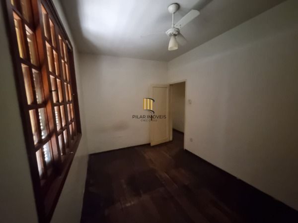 Casa 4 dormitórios à venda Camaquã Porto Alegre/RS