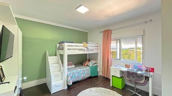 Casa em Porto Alegre, no bairro Aberta dos Morros, com 3 dormitório(s), e 3 banh