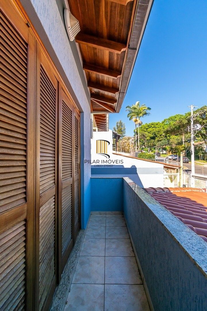 Excelente casa com 158,9m2 de área privativa, 3 dormitórios, 1 suíte, e 2 vagas.