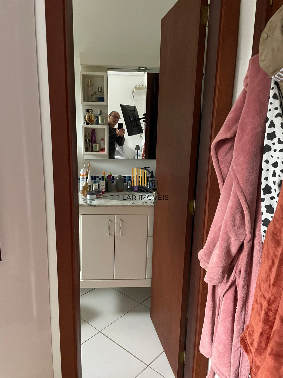 CASA EM CONDOMÍNIO FECHADO NO IPANEMA COM 2 DORMITORIOS 3 BANHEIROS