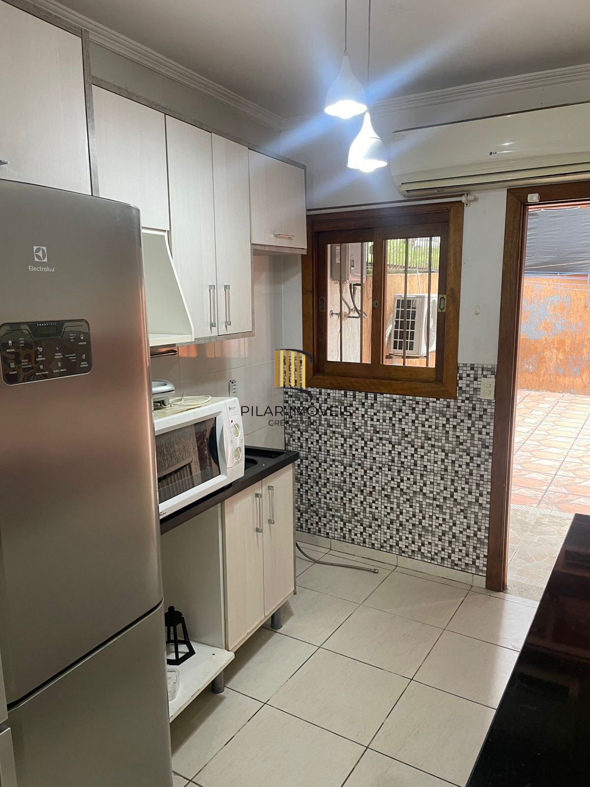 Casa 2 dormitórios no bairro Hípica