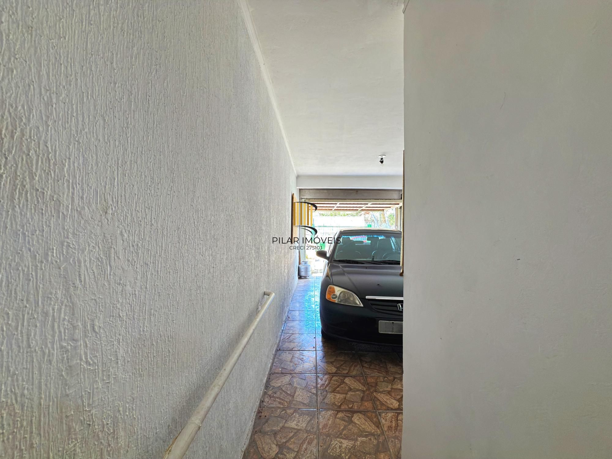 Casa para Venda - 190m², 3 dormitórios, sendo 1 suites, 3 vagas - Nonoai