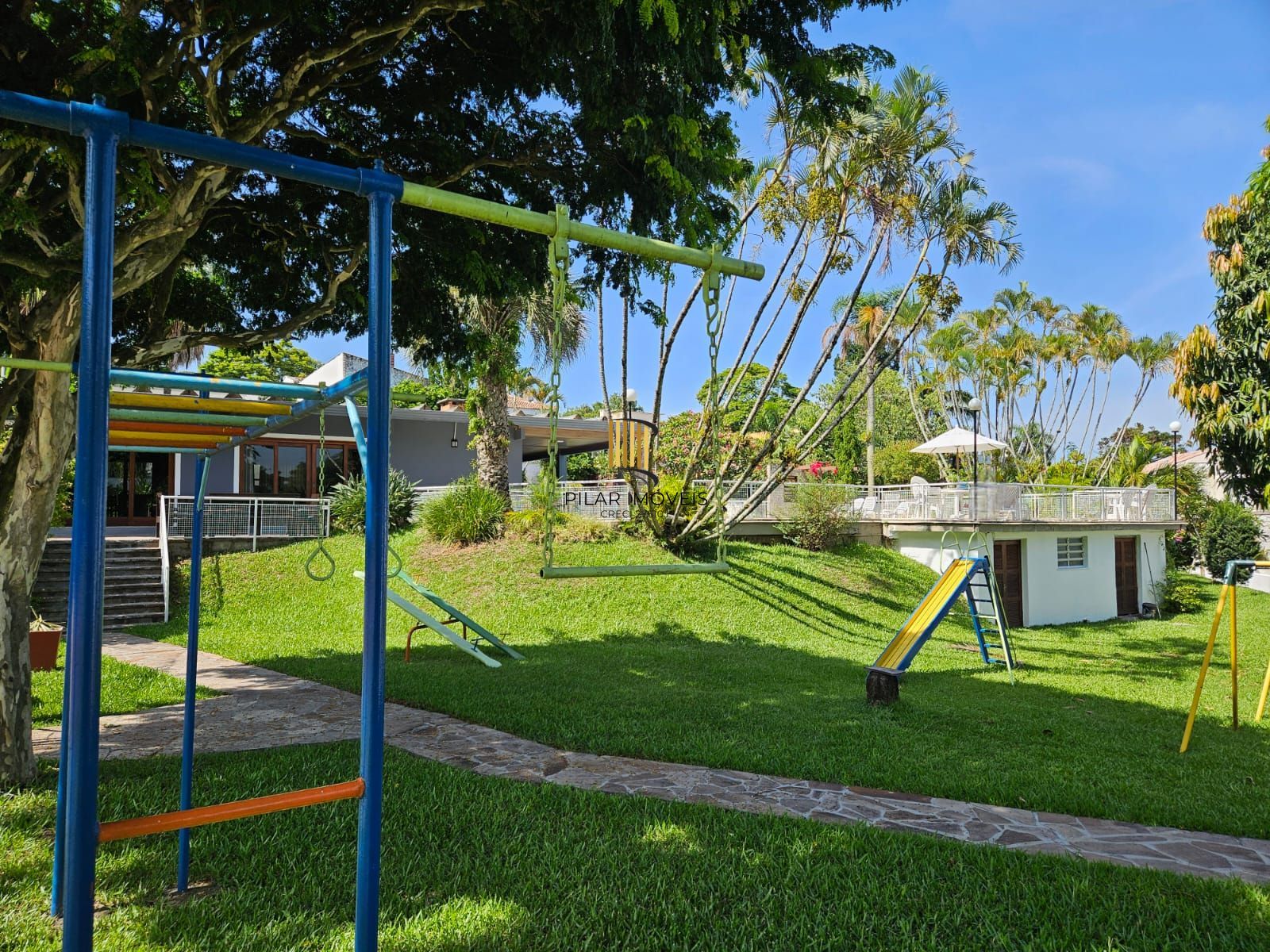 Casa de Condomínio 3 dormitórios no bairro Tristeza