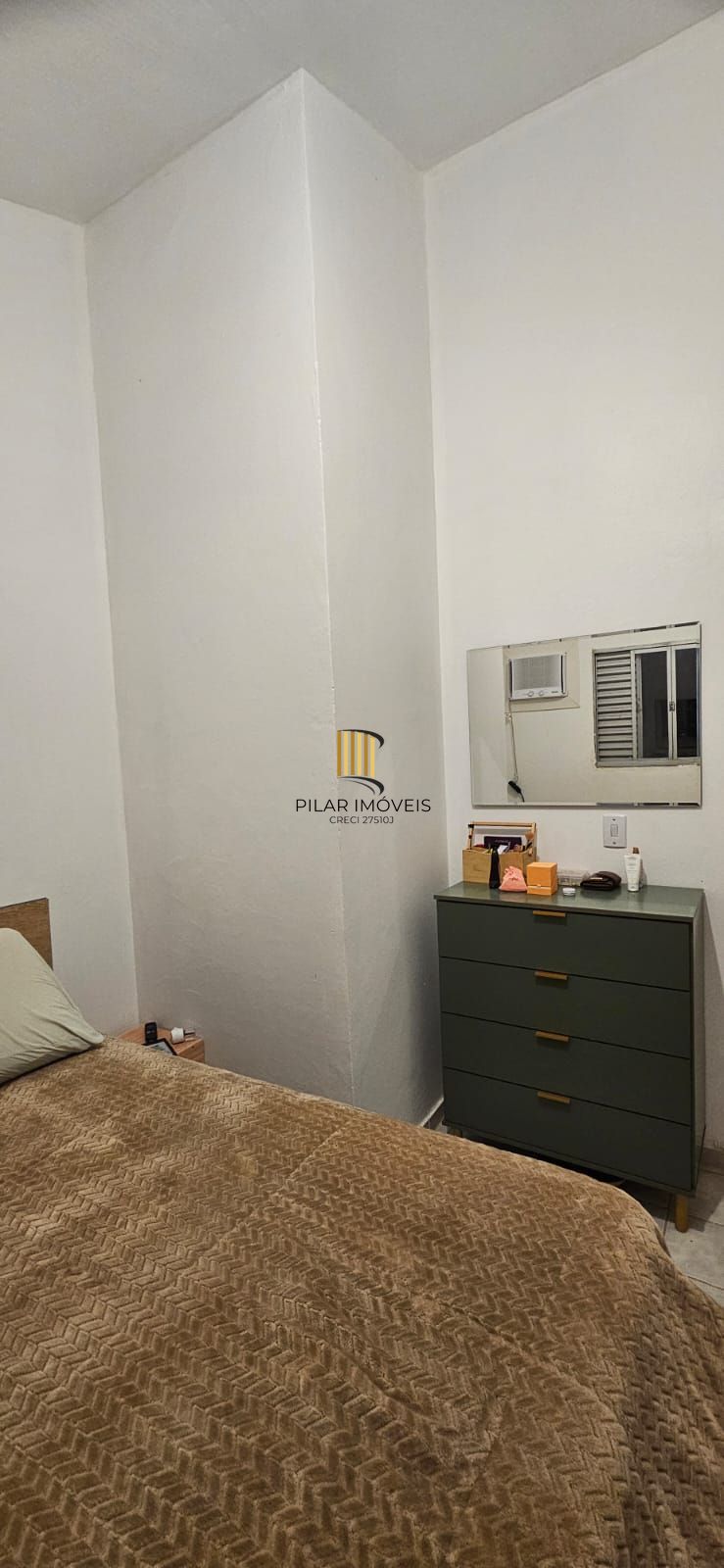 Ótima casa em condomínio, com 2 dormitórios.