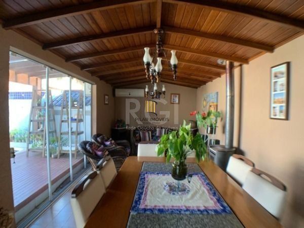 Casa para Venda - 333m², 3 dormitórios, sendo 1 suites, 4 vagas - Ipanema