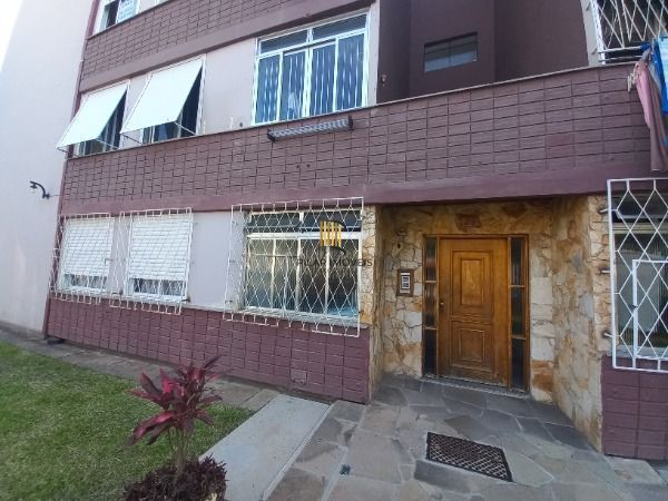 Apartamento em Porto Alegre, no bairro Cavalhada, com 3 dormitório(s), e 3 banhe