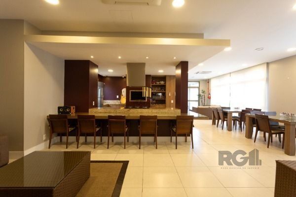 Apartamento em Porto Alegre, no bairro Cavalhada, com 3 dormitório(s), e 3 banhe