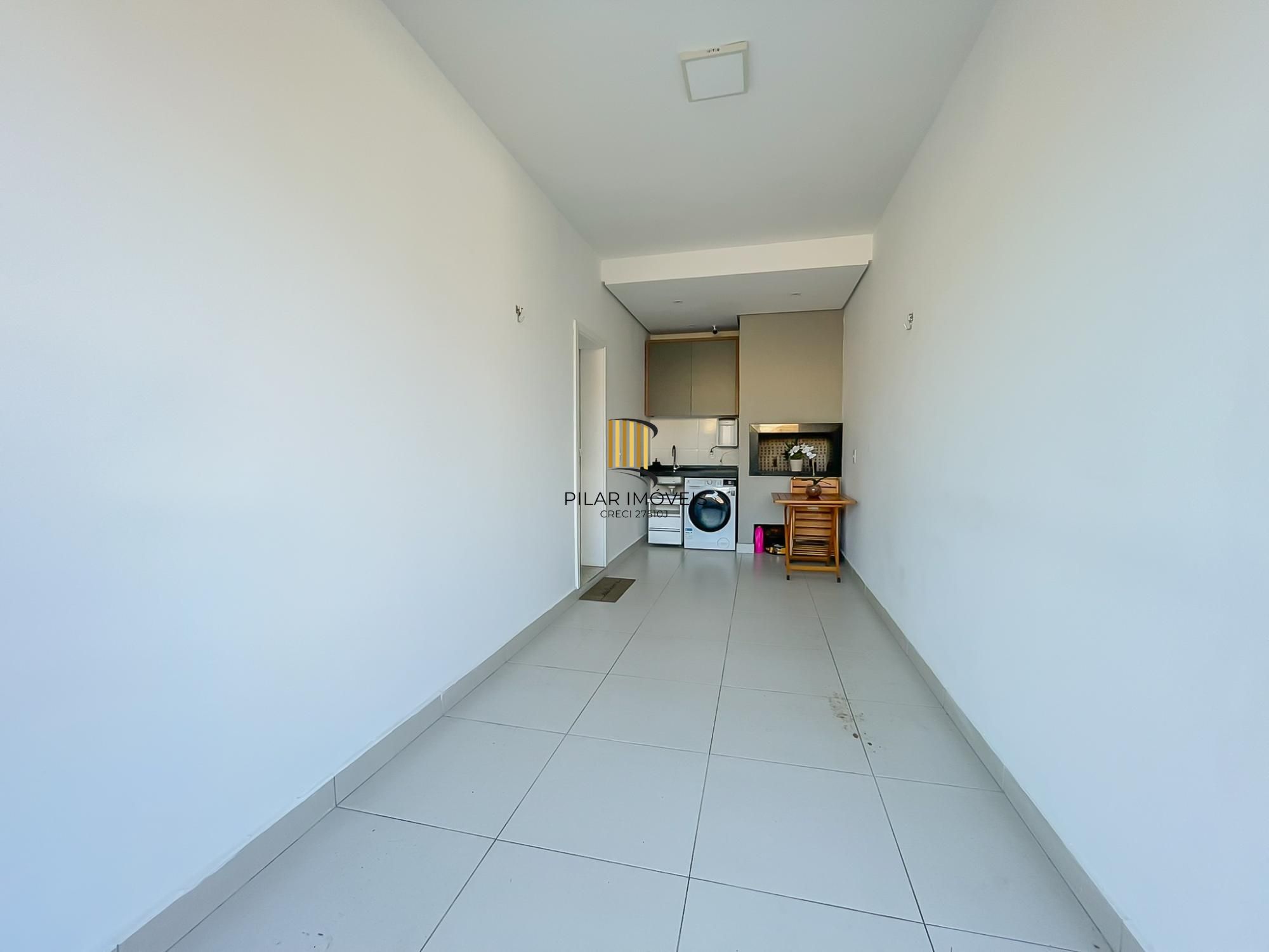 Excelente sobrado em condomínio na Tristeza