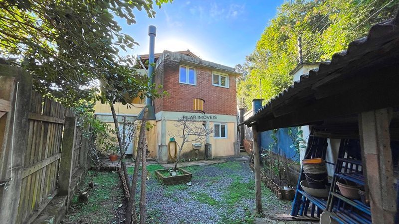 No condomínio Mountain Ville Residência 3 dormitórios.