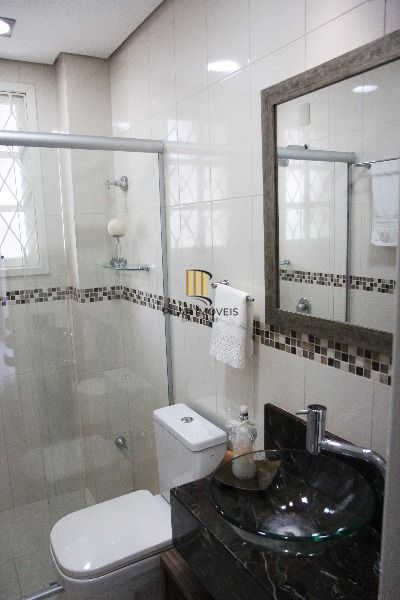Casa para Venda - 740m², 5 dormitórios, sendo 5 suites, 5 vagas - Jardim Isabel