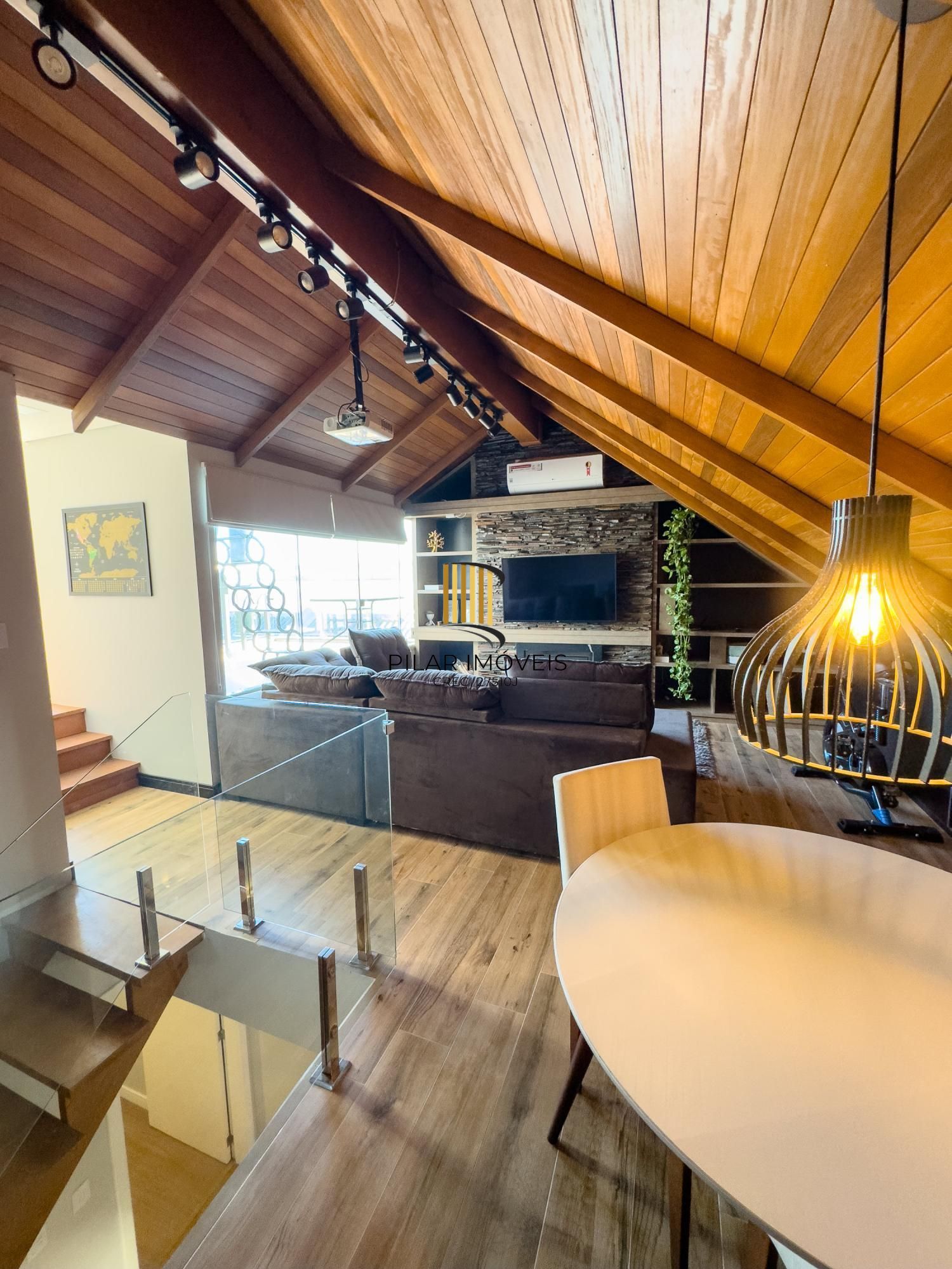 Casa em Condomínio com 3 dormitórios no bairro Vila Conceição.