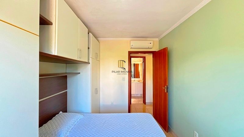 Sobrado 4 dormitórios à venda Camaquã Porto Alegre/RS