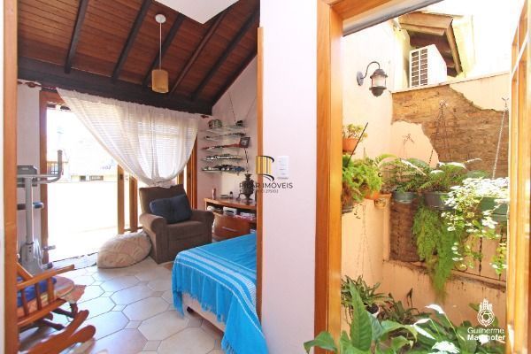 Casa Condominio para Venda - 181.84m², 3 dormitórios, sendo 1 suites, 4 vagas - 