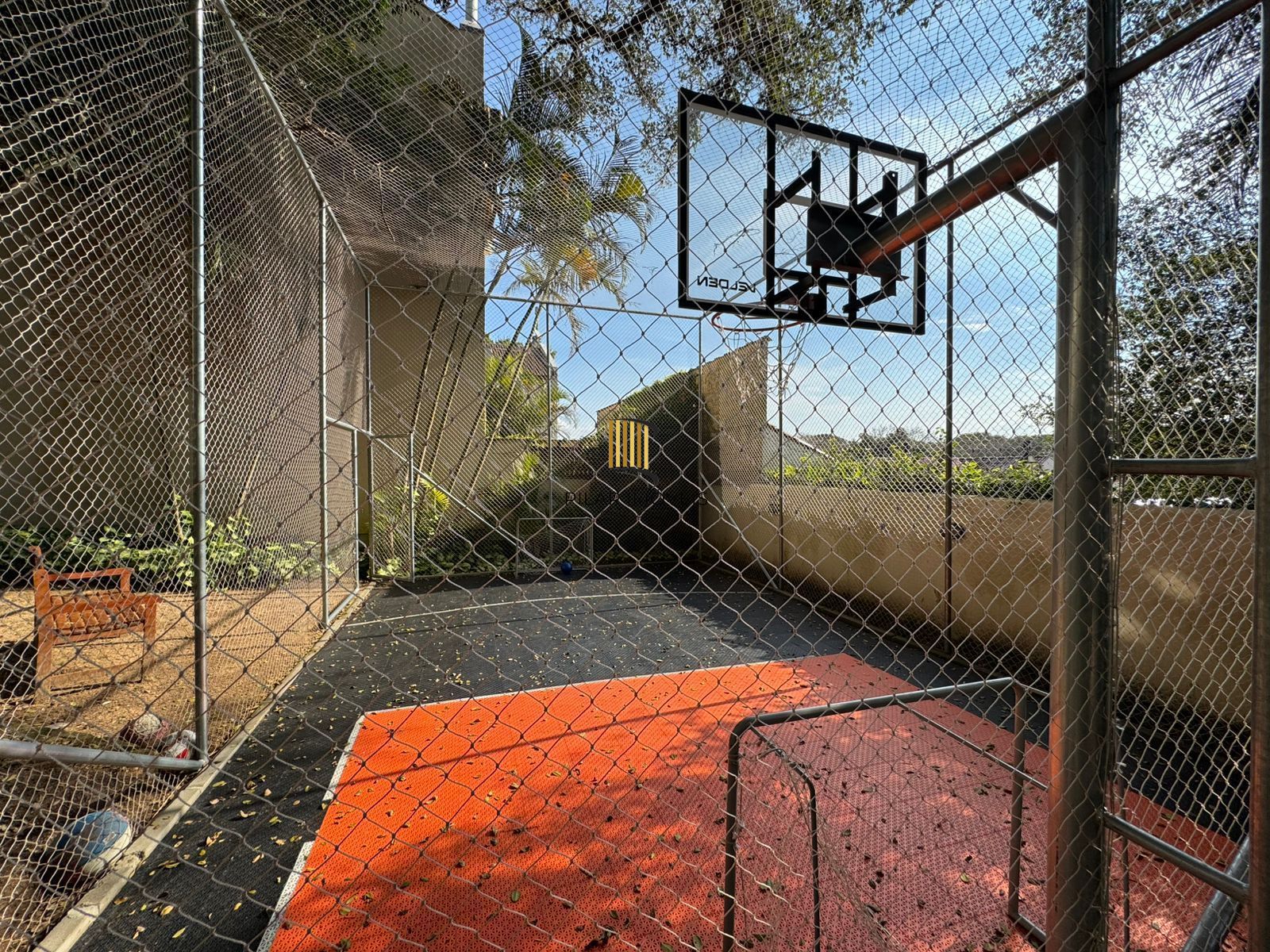 Casa em Condomínio no Jardim Isabel com 270m², 3 dormitórios, 4 vagas