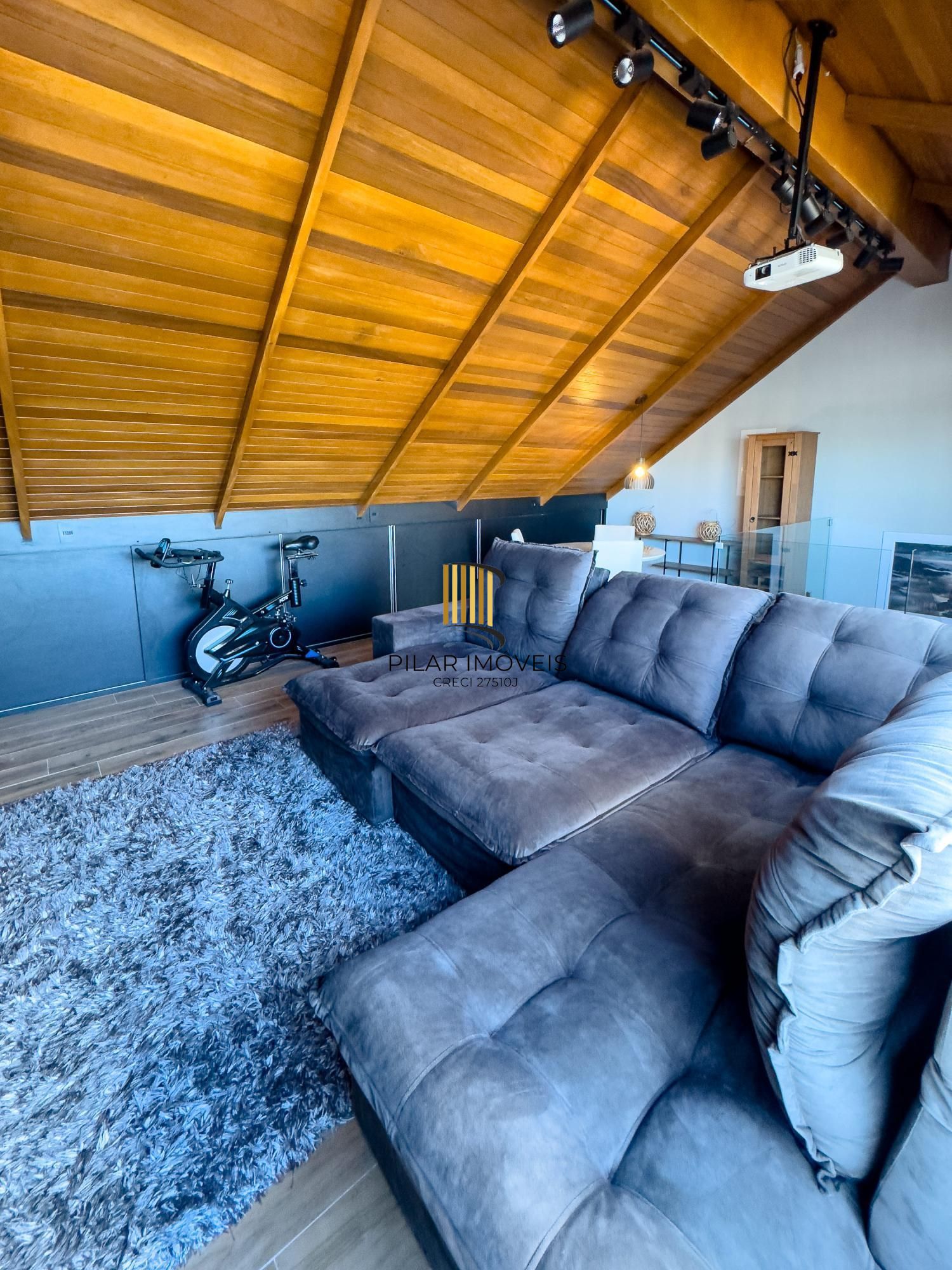 Casa em Condomínio com 3 dormitórios no bairro Vila Conceição.