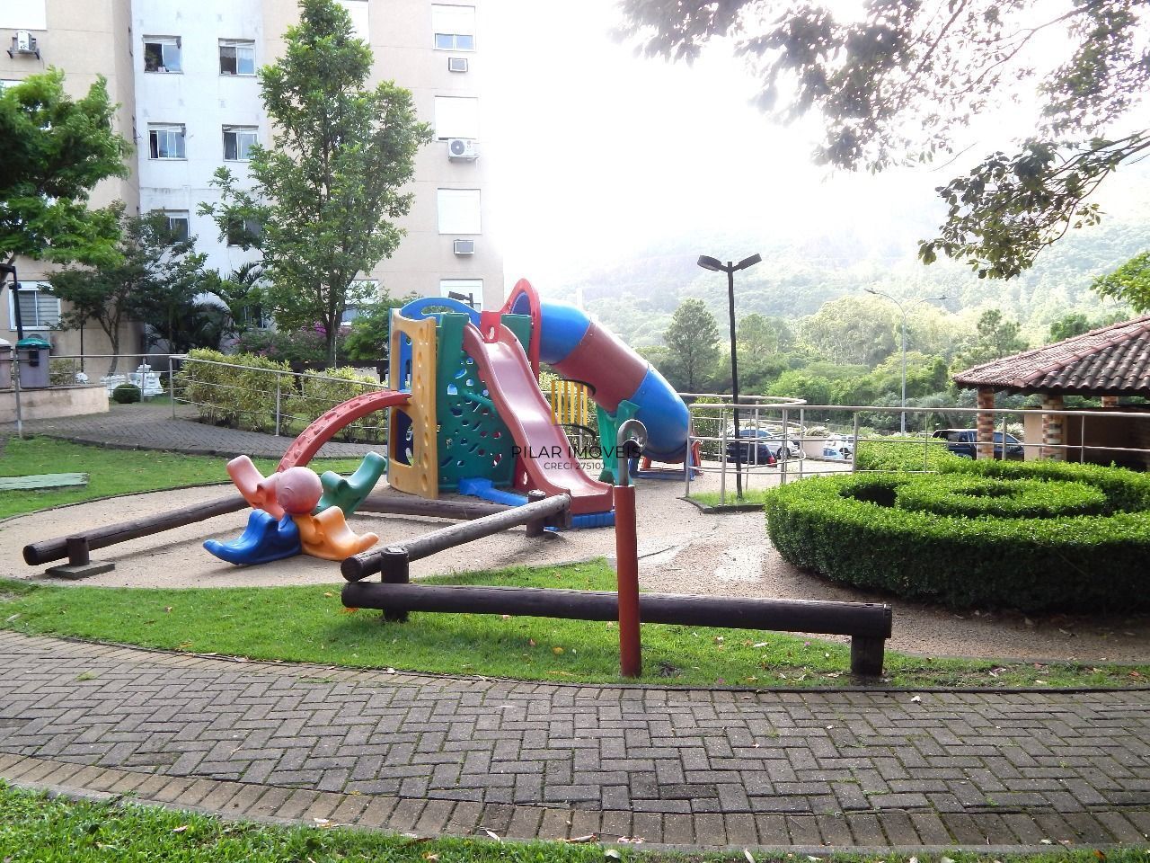 Ótimo apartamento com 3 dormitórios.