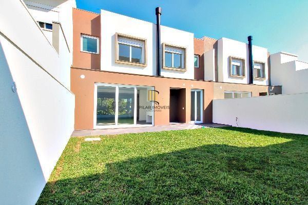 Casa Condominio em Porto Alegre, no bairro Hípica, com 3 dormitório(s), e 3 banh