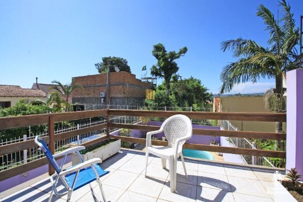 Casa para Venda - 205m², 3 dormitórios, sendo 1 suites, 2 vagas - Altos Do Ipê