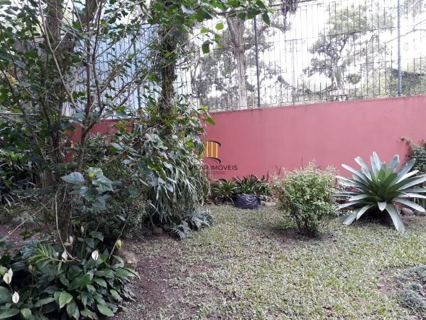 Casa em Porto Alegre, no bairro Pedra Redonda, com 2 dormitório(s), e 2 banheiro