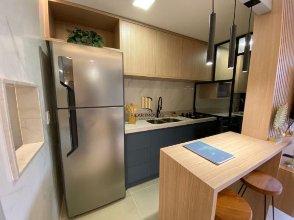 Apartamento em Porto Alegre, no bairro Cristal, com 2 dormitório(s), e 2 banheir