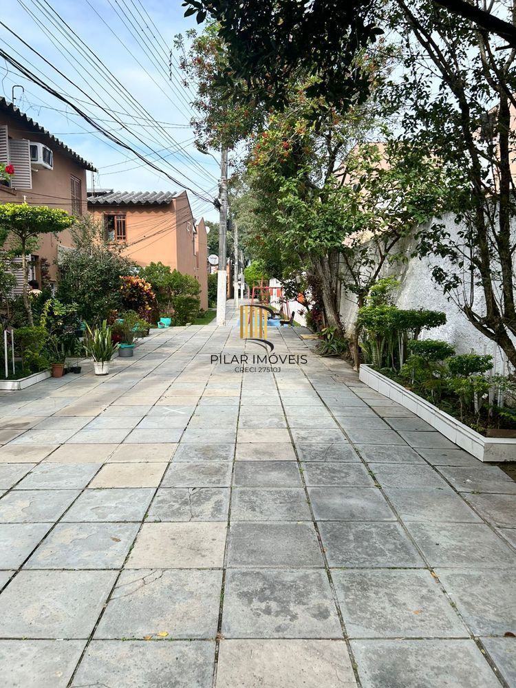 Casa em Condomínio 2 dormitórios à venda Guarujá Porto Alegre/RS