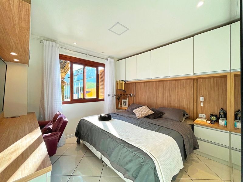 Residência com 2 dormitórios no  Residencial Jardins do Prado.