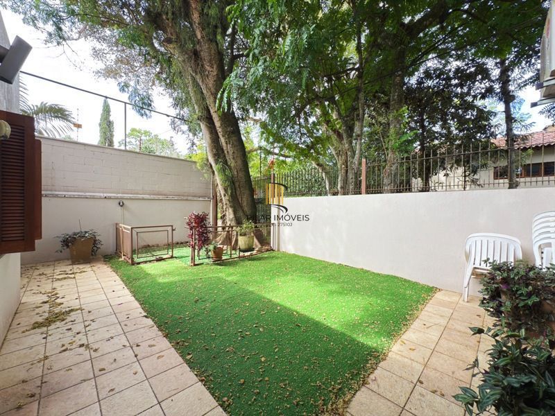 Linda Residência com 3 dormitórios sendo 1 suíte no Jardim Isabel.