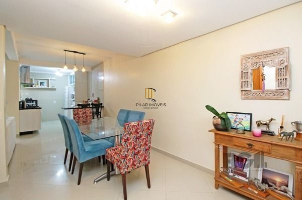 Casa Condomínio em Porto Alegre, no bairro Tristeza, com 3 dormitório(s), à vend