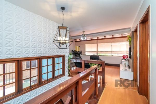 Residência com 4 dormitórios á venda no Bairro Jardim Izabel.