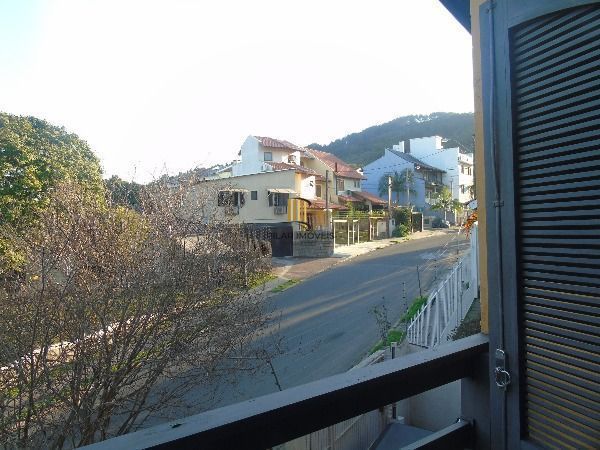 Casa para Venda - 306.3m², 3 dormitórios, sendo 1 suites, 2 vagas - Urubatã