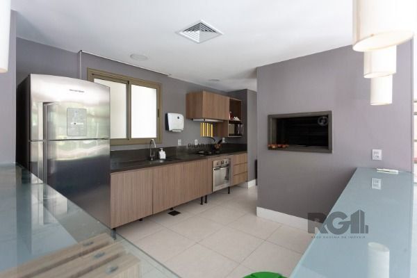 Apartamento em Porto Alegre, no bairro Cavalhada, com 3 dormitório(s), e 3 banhe