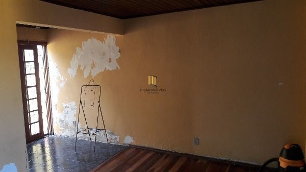 Casa em Porto Alegre, no bairro Aberta dos Morros, com 4 dormitório(s), e 4 banh