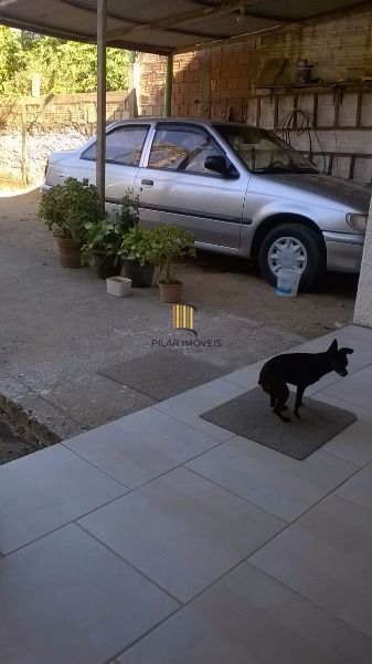 Casa para Venda - 140m², 5 dormitórios, 3 vagas - Lami