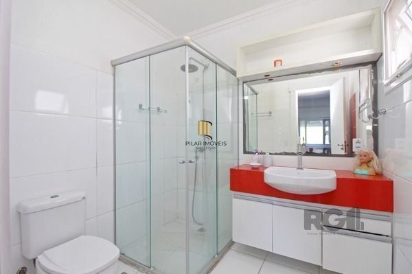 Casa em Porto Alegre, no bairro Aberta dos Morros, com 3 dormitório(s), e 3 banh