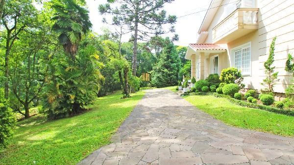 Casa Condominio em Porto Alegre, no bairro Cascata, com 3 dormitório(s), e 3 ban