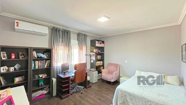 Casa em Porto Alegre, no bairro Aberta dos Morros, com 3 dormitório(s), e 3 banh